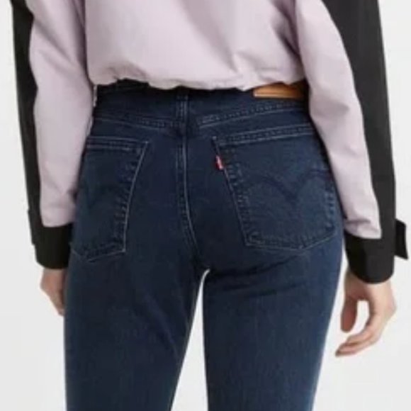 Levi's Wedgie Icon Fit Raw Hem Jeans - Picture 1 of 7
